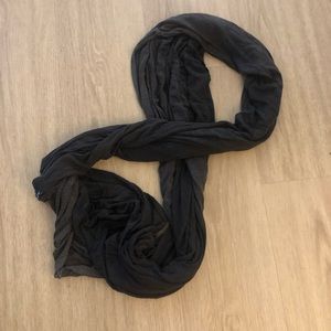 Brandy Melville Infinity Scarf